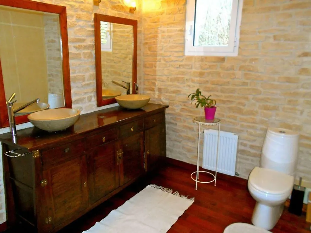 Bed & Breakfast Victoria 3*